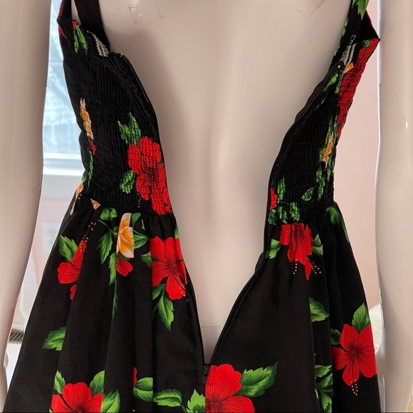 Royal Hawaiian Creations Fit and Flare Retro Floral Dress size Small - Picture 8 of 12